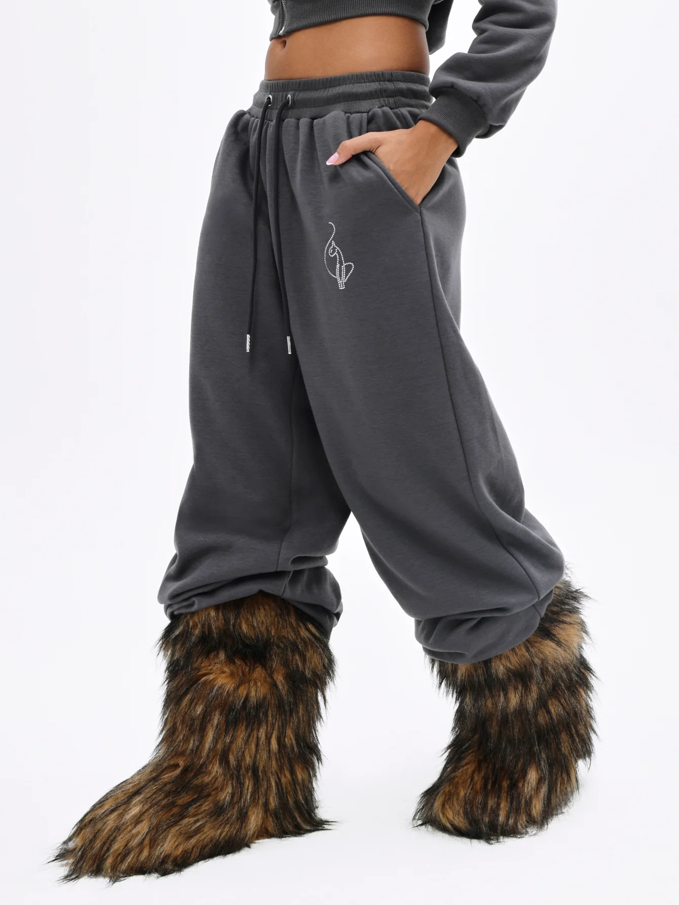 Baggy Sweatpant with Rhinestones - Image 4