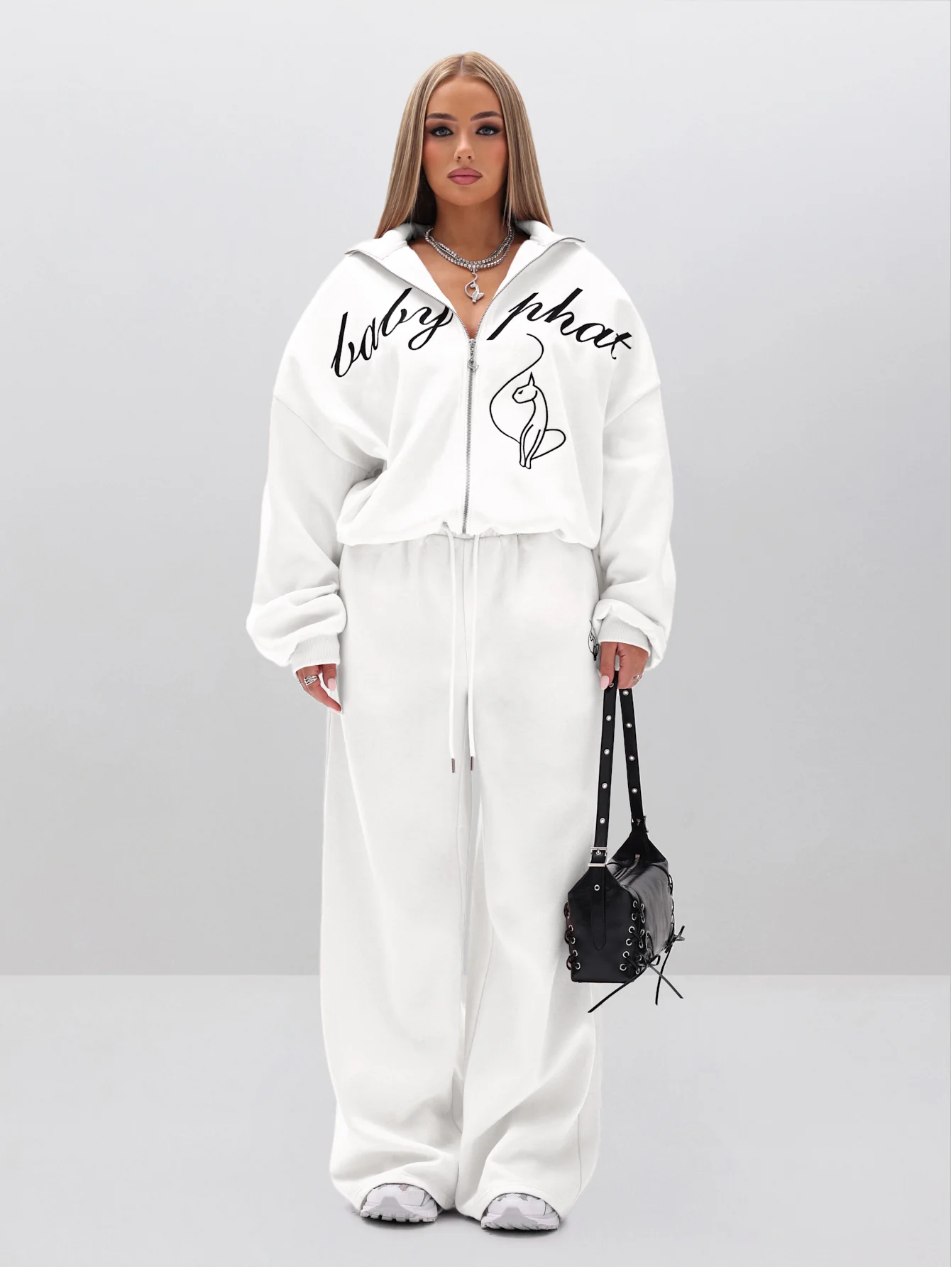 Baggy Sweatpants With Appliqué - Image 3