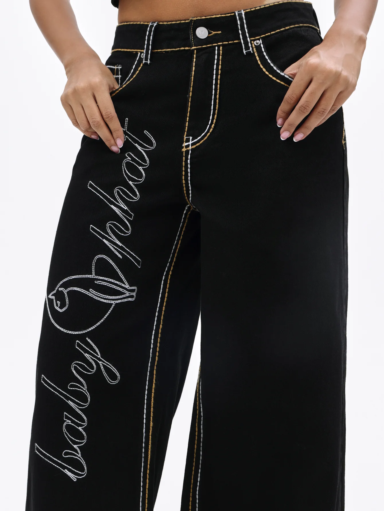 Contrast Logo Baggy Jean - Image 5