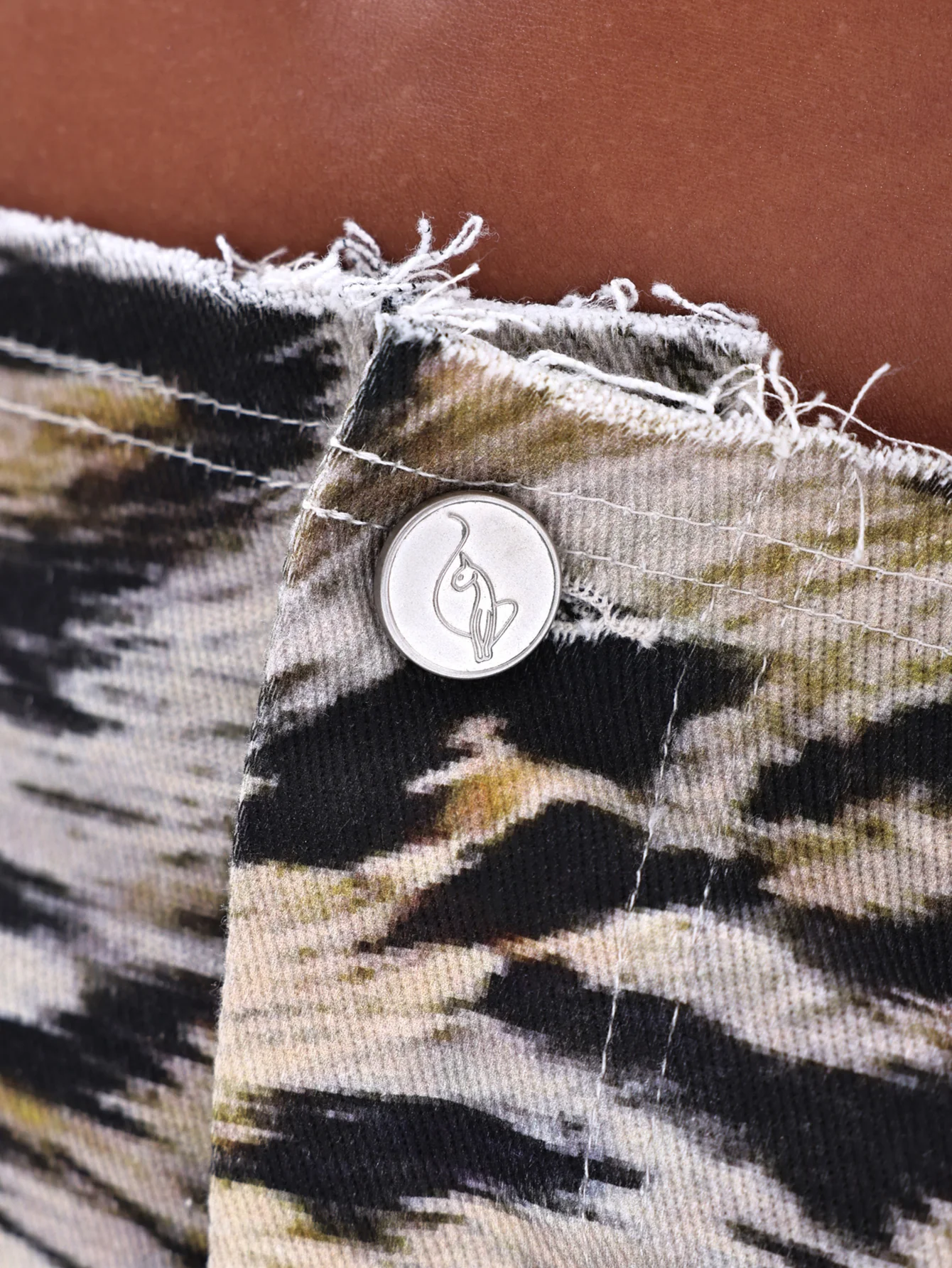Low Waist Raw Edge Denim Skirt in Animal Print - Image 7